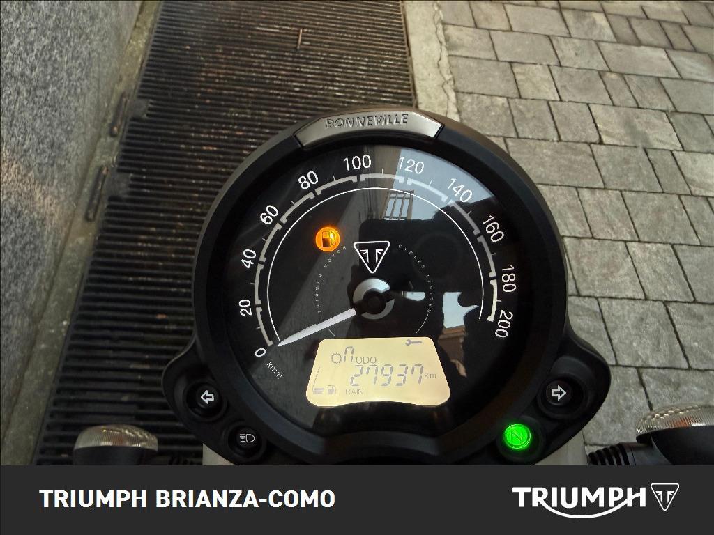 TRIUMPH Street Twin 900 
