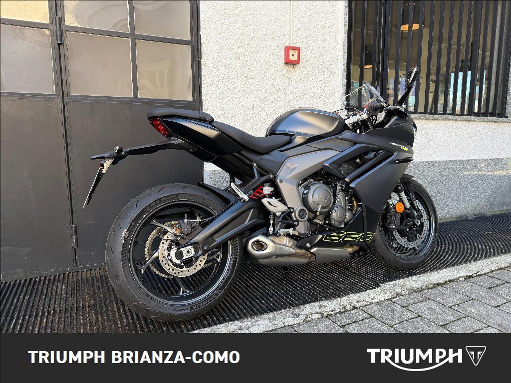 TRIUMPH Daytona 660 Abs