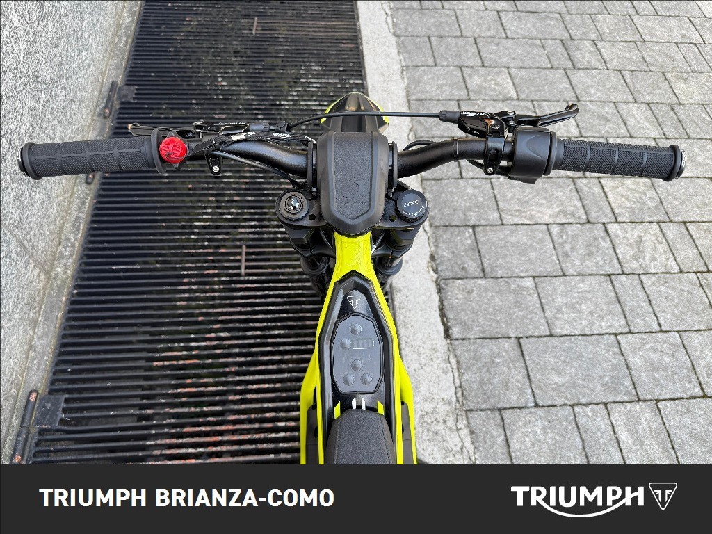 TRIUMPH TXP 16 