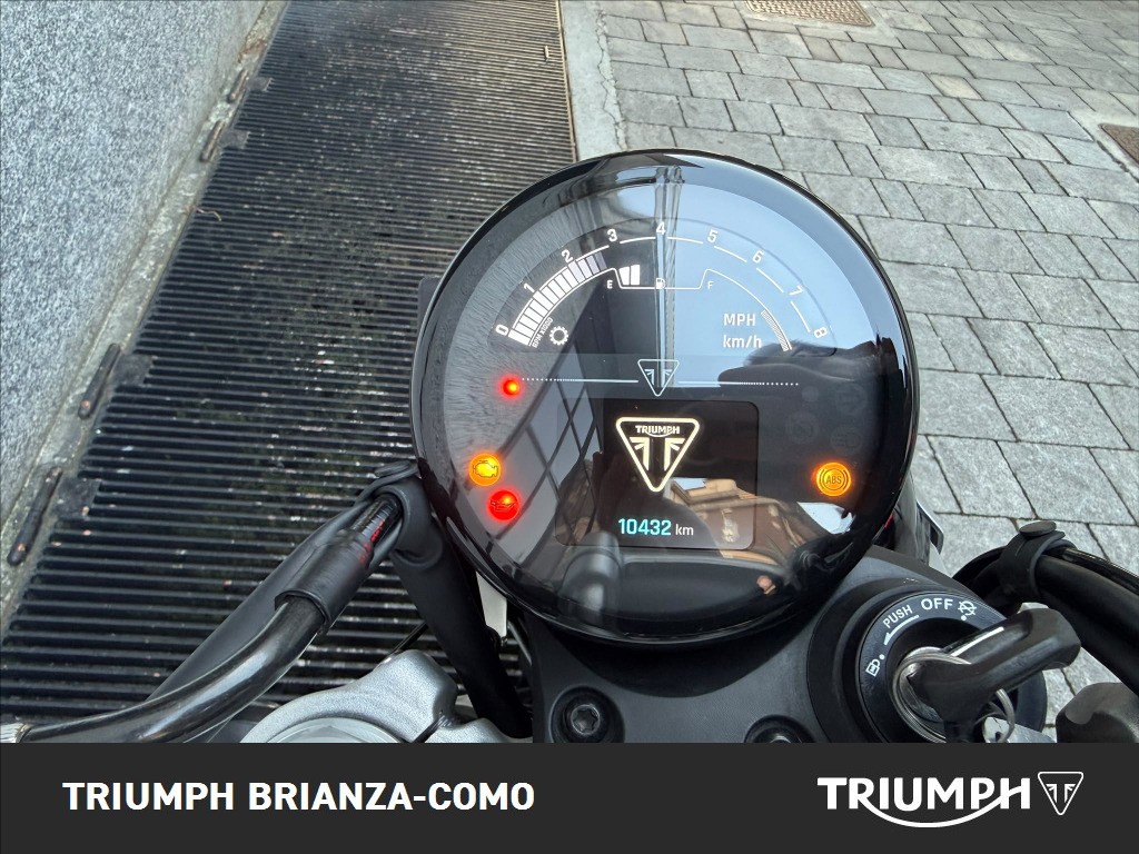 TRIUMPH Speed Twin 1200 Crystal White/Sapphire Black Abs
