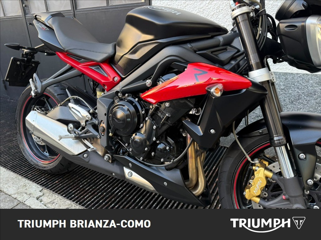 TRIUMPH Street Triple 675 R